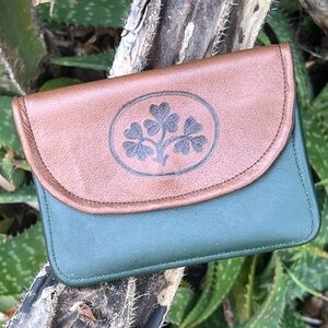 Genuine Leather Shamrock Card Holder & Coin Wallet – Made in Ireland